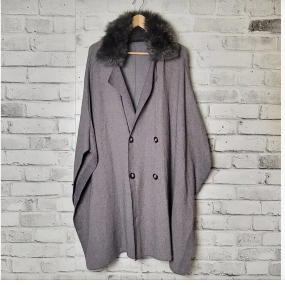 NWT Zara Cape Poncho Gray Faux Fur Collar Size M - Picture 5 of 6
